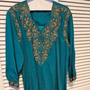 Vintage green silk tunic/pants/dupatta set